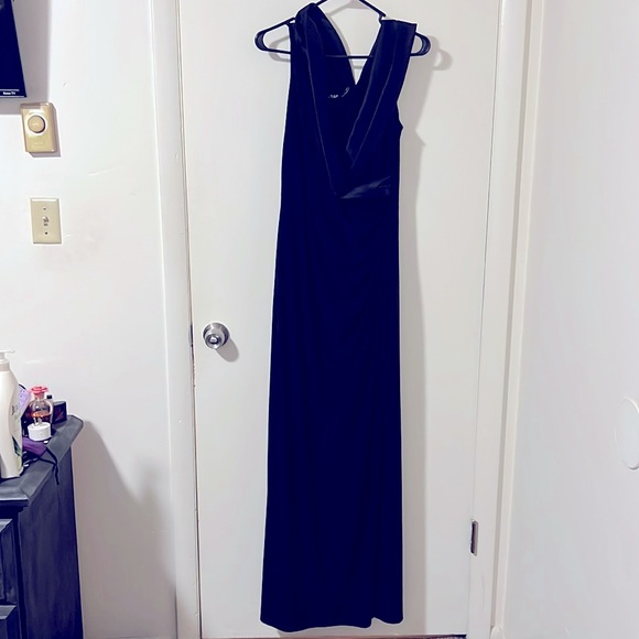 Ralph Lauren Portrait Collar Cap Sleeve Crepe Sheath Gown in black - Picture 3 of 10